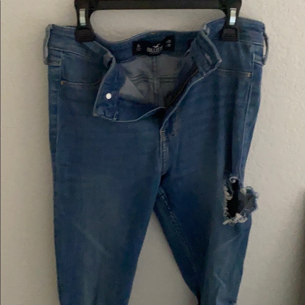 High rise Hollister ripped jeans